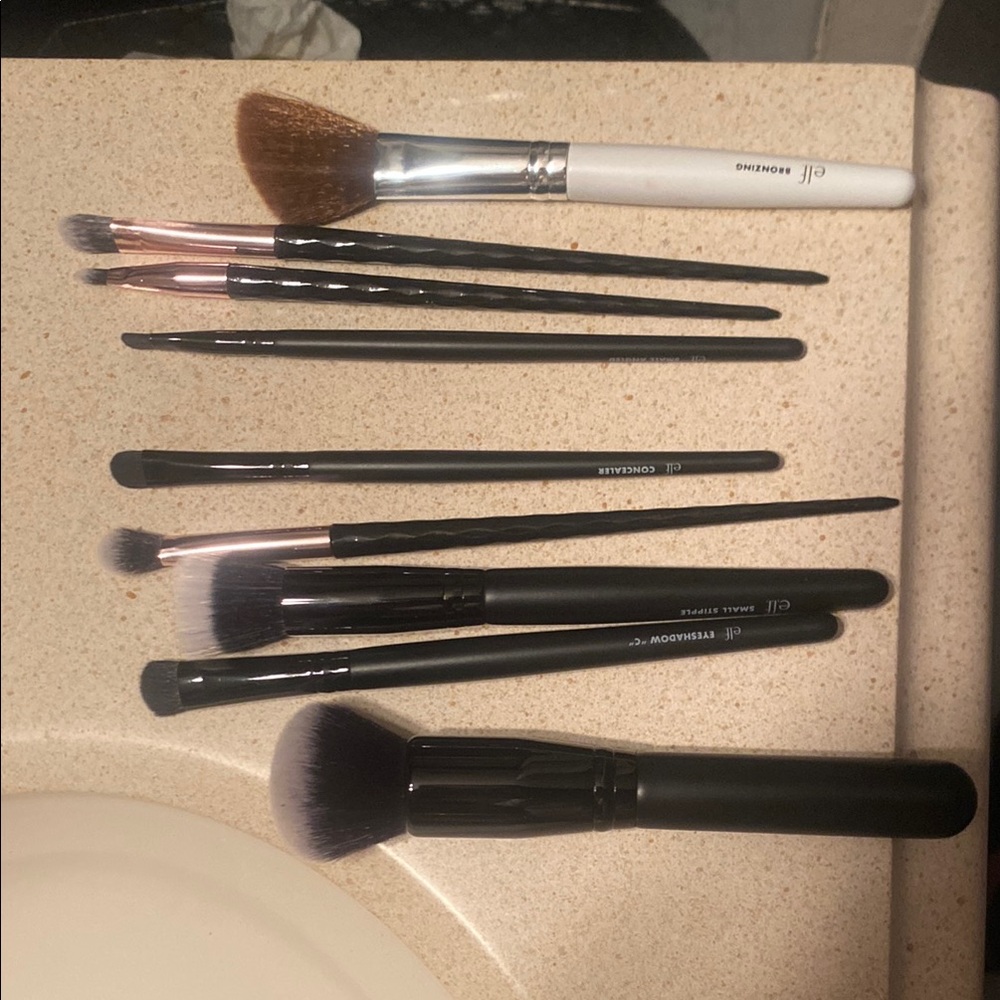 ELF Black and White Makeup Brush Set for Precision and Style